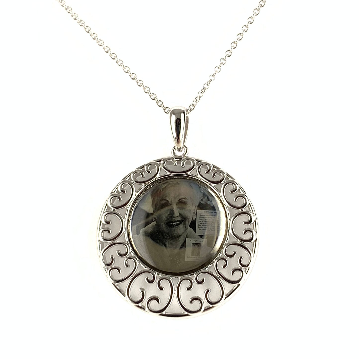 Filigree Pendant - deborahjbirdoesdesigns