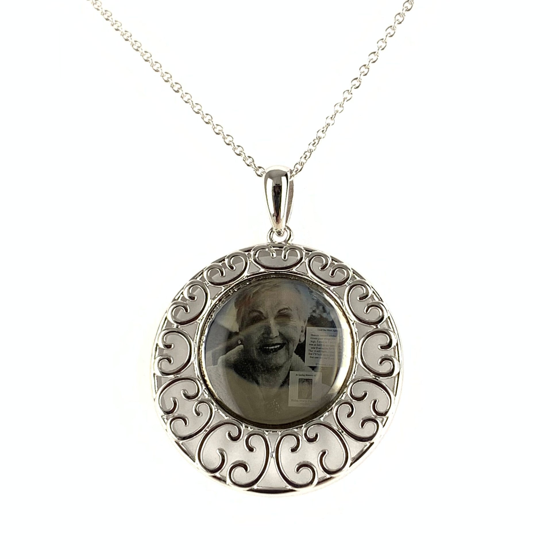 Filigree Pendant - deborahjbirdoesdesigns